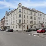 Come Stay Modern 1Br Apartment In City-Center