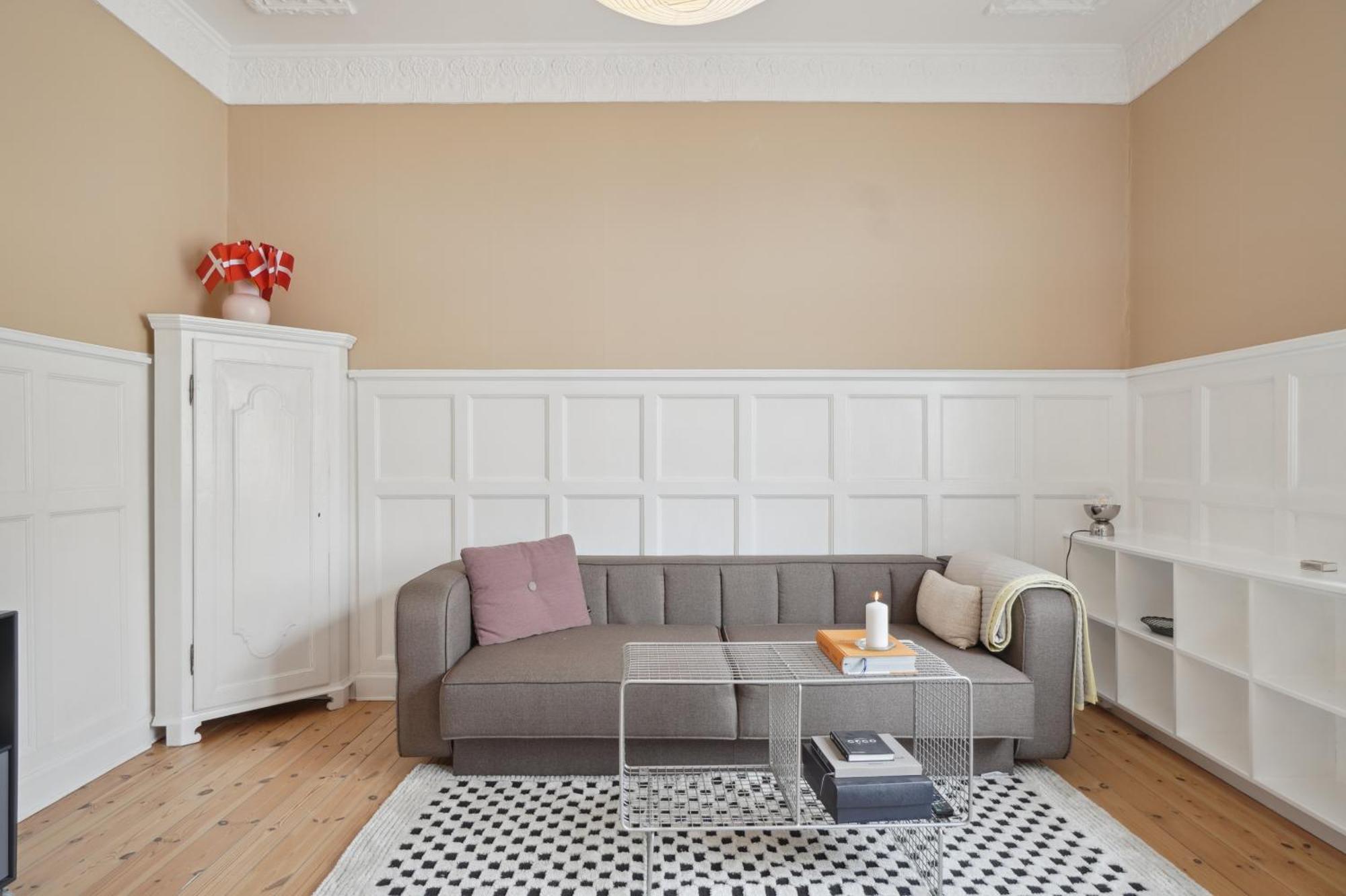 Come Modern 1br In City-center Lägenhet